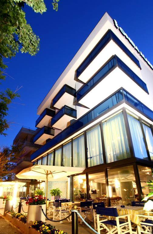 Hotel Onda Marina Мізано-Адріатіко Екстер'єр фото